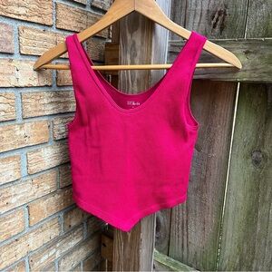 BKE Fuchsia Ribbed Cropped Tank Top